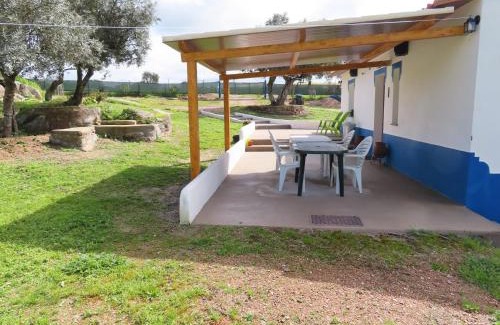 Avis House | MONTE DO SALTO DA RAPOSA