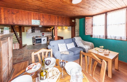 Fresnedo Apartment | Montegrande, mountain house in an idyllic location