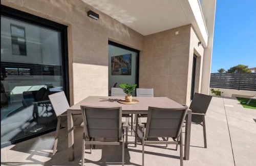 Los Montesinos House | Montesinos Oasis