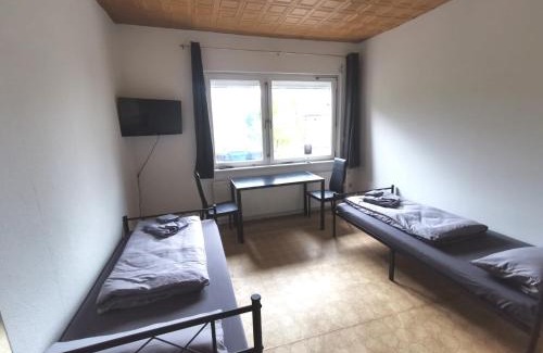 Biesdorf Apartment | Monteur-Haus Marat Berlin Biesdorf/Marzan/Hellersdorf