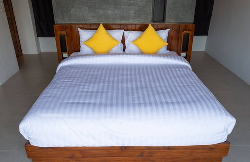 Nong Ya Plong Hotel | Montoro Resort