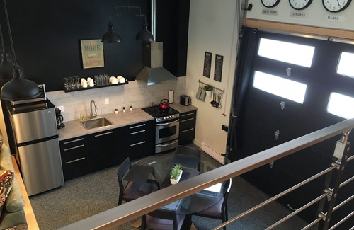 La Petite-Patrie Apartment | Montréal, Petite-Patrie : Bel et grand appartement avec stationnement