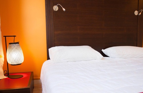 Pont-Eveque Hotel | Moodz Hotel