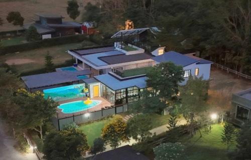 Pong Ta Long House | Moon Heart Village Khao Yai Pool Villa