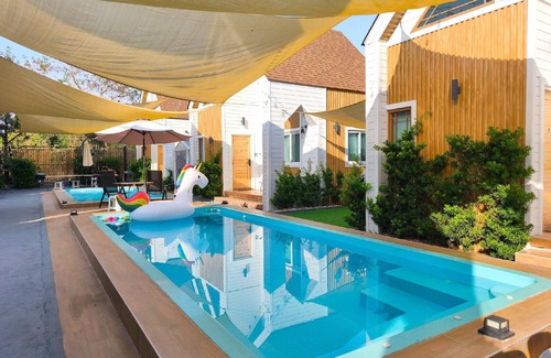 Noen Phra House | Moon in 9 haus Cafe & Villas