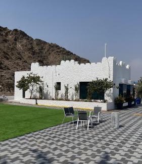 Dadna Villa | Moon night resort For Family and groups