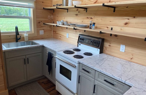 Acadian Coastal Drive Cottage | Moonage Daydream - private waterfront cottage in the country