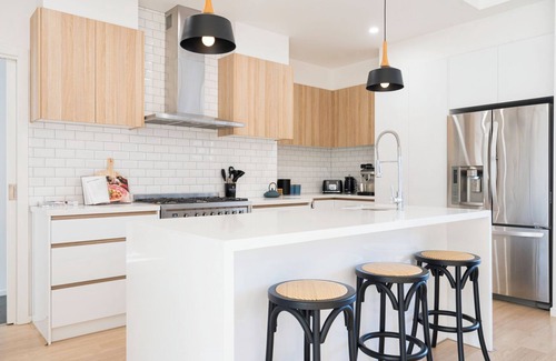 Fingal House | Moonah Retreat - Luxury home with views of Moonah Links Legends Course - 4pm check out on Sundays*