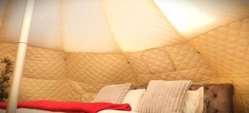 Natte Yallock Other | Moongazer King bed powered country river