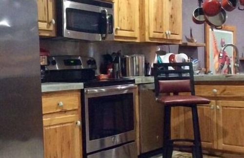 Redfield Cabin | Moonlight Country Cabin -Brand New Custom Build Secluded for a Romantic Getaway!