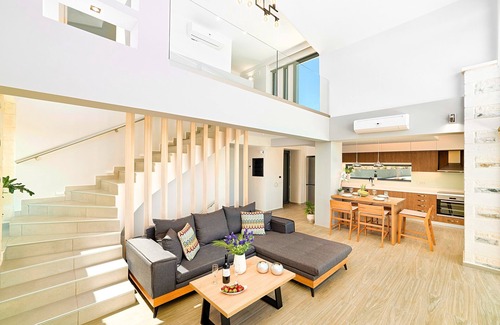 Mathes Villa | Moonlight Grand Villa Heated Pool