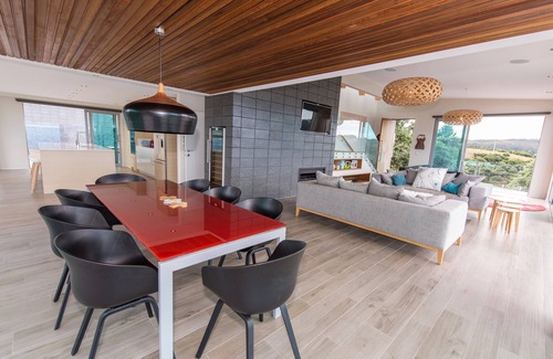 Tutukaka House | Moonlit Knights - Tutukaka Holiday House