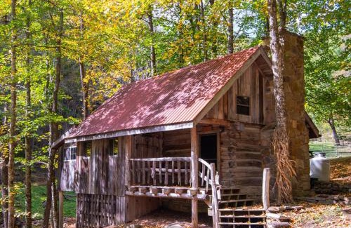 Marlinton Hotel | Moore House Inn & Cabins