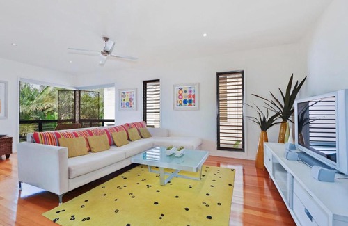 Tewantin House | Moorindil Street
