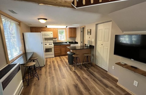 Wasilla Cabin | Moose Landing Cabin B97, Full Amenities Cabin tucked in the woods of Wasilla