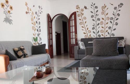 Alfarrobeira House | Moradia perto dos Palmares