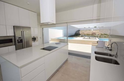 Vau Villa | Morden Archictectural Villa In Lisbon