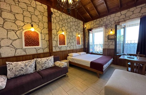 Mordogan Hotel | Morkoyun Taş Ev