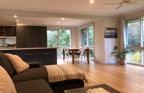 Langwarrin South House | Mornington Peninsula Gateway - Rural Retreat