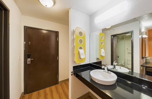 Amarillo Hotel | Motel 6 Amarillo, TX