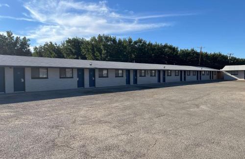 Artesia Hotel | Motel 6 Artesia, NM