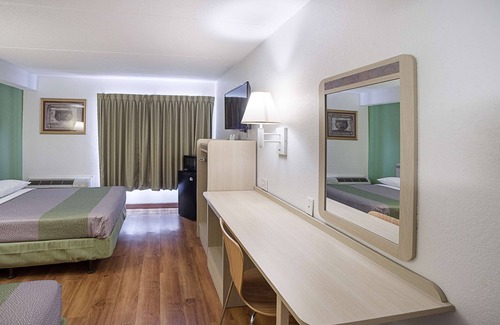 Binghamton Hotel | Motel 6 Binghamton, NY