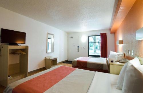 Frederick Hotel | Motel 6-Frederick, MD - Fort Detrick