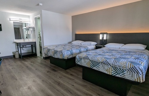 Leominster Hotel | Motel 6 Leominster, MA