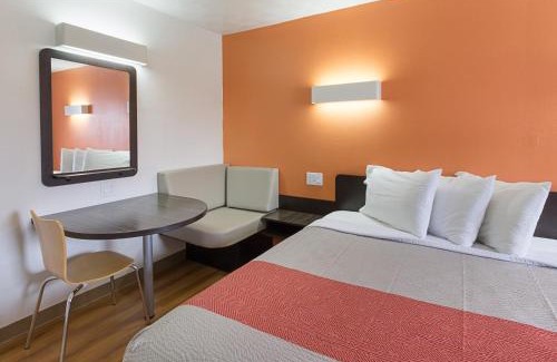 Sidney Hotel | Motel 6-Sidney, OH