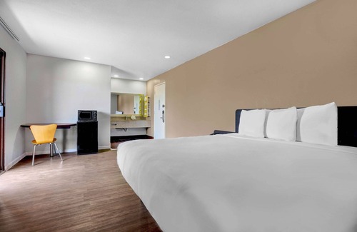 Ukiah Hotel | Motel 6 Ukiah, CA - North