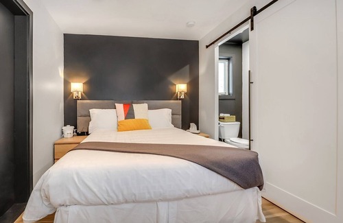 Desjardins Hotel | Motel levis