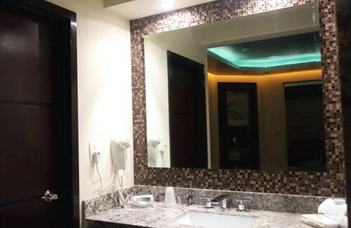 Calafia Hotel | Motel Marche