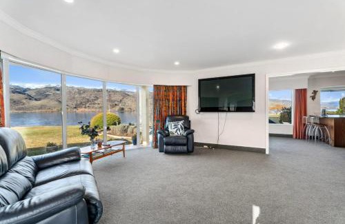 Lowburn House | Mount Pisa Lake View