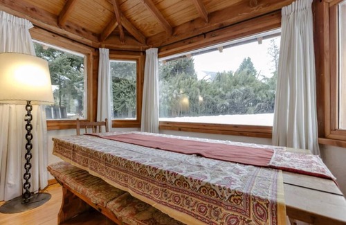 Villa Catedral Ski Chalet | Mountain cabin with large garden and lots of sun.
