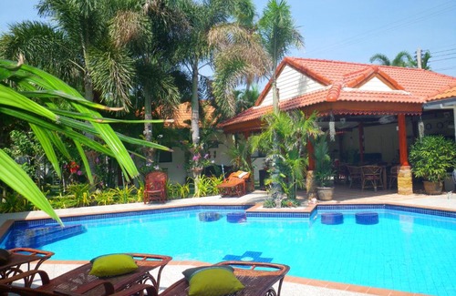 Pranburi Villa | Mountain Beach Retreat