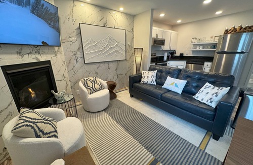 Sandpoint Condo | Mountain Bluebird Condo Getaway at Schweitzer Ski Resort