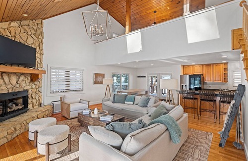 Sheepback Mountain Estates House | Mountain Creek Haven-Creekside Luxury w/Hot Tub, Sleeps 15!