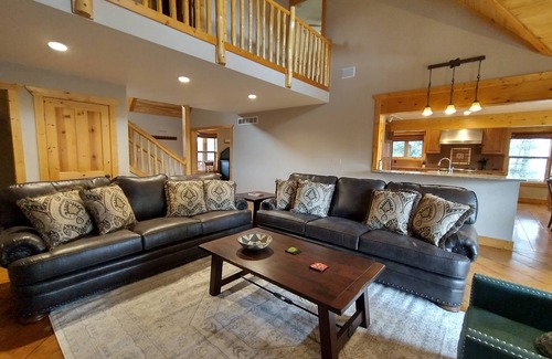 Angel Fire House | Mountain Elegance with Multiple Living Areas. Featured on HGTV’s House Hunter’s