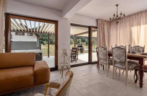 Lic House | Mountain Houses Volta