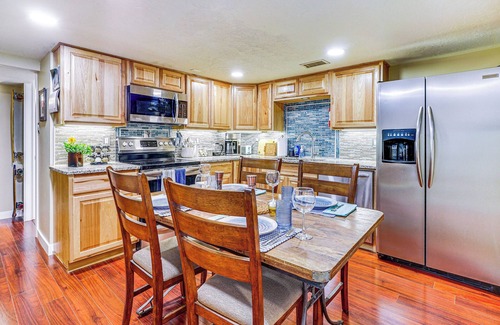 Canyon Rim Apartment | Mountain Lover’s Retreat: Close to SLC & Skiing