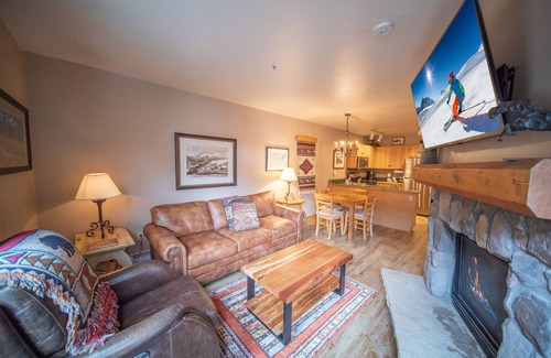 River Run Condo | Mountain Retreat, Walk to Gondola, Fireplace