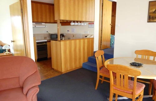 Deloraine Hotel | Mountain View Country Inn