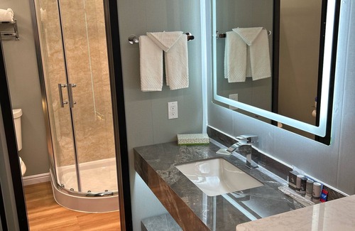 Bishop Hotel | Mountain View Motel