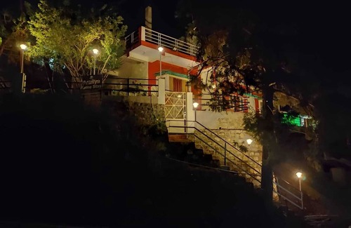 Bhimtal Cottage | Mountain View stay with activities like Bird watching, paragliding, hikes etc.