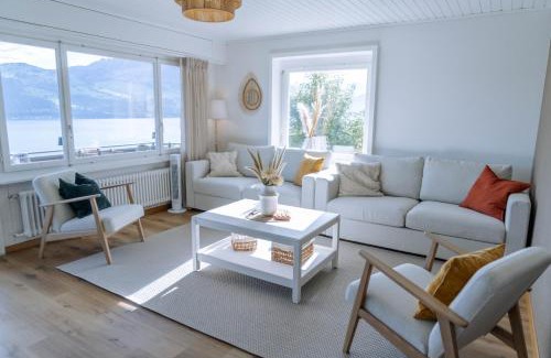 Einigen House | MountLake House