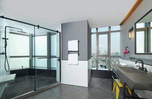 Wantiguan Hotel | Moxy Shanghai Xuhui