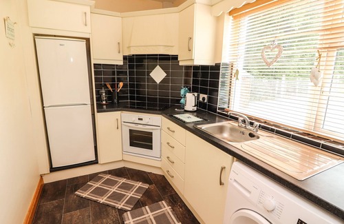 Banna Cottage | MOYBELLA LODGE, romantic, with a garden in Ballybunion, County Kerry