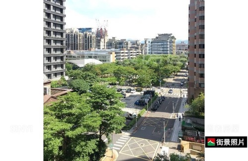 Xinyi Condo | mrt 10mins Xinyi Project Zone apple tv n Netflix TV FIREWORKS TAIPEI 101