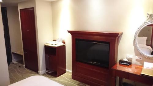 Banqiao Hotel | MRT Hotel