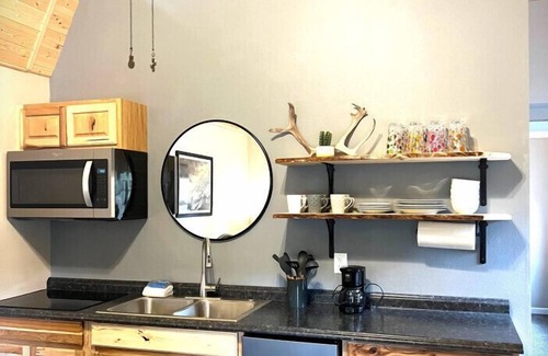 Questa Woods Cabin | Mt. Benson Cozy cabin #1 of #3 Brand new build